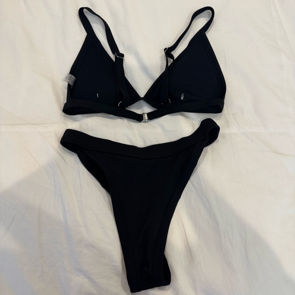 Black Ribbed Bikini Set - Picture 3 of 4